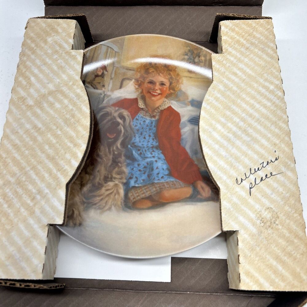 Vintage Knowles “Annie And Sandie” Collectors Plate With Original‎ Box